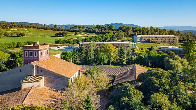CF Place picture 0