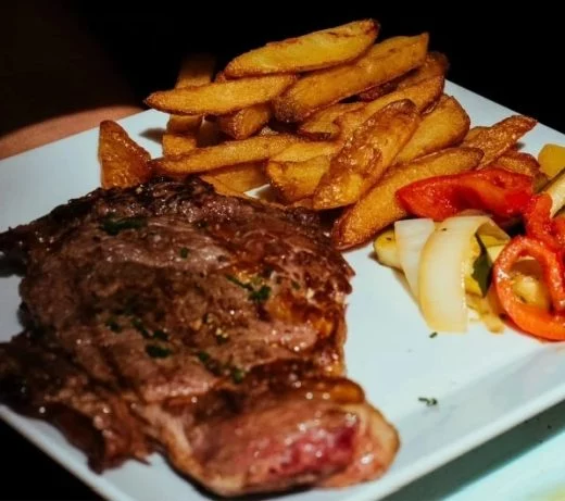 Restaurant à Perpignan : grillades au feu de bois, cuisine maison