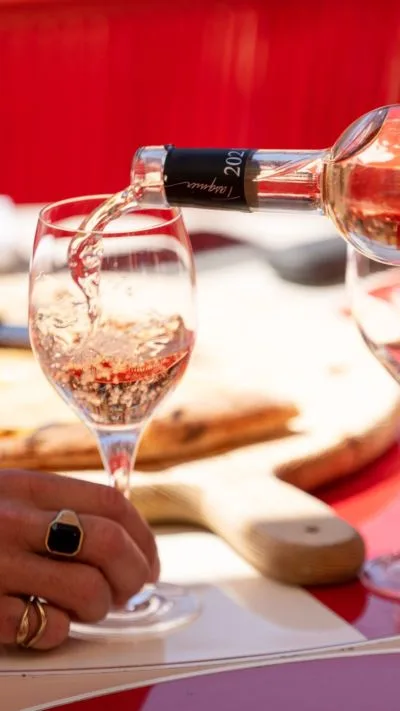 Benvenuti a mammamia_saleya, dove ogni pasto è una vera esperienza 🤌🍽 Sans réservation
🕞 Service en continu de 8h à 21h, 7/7j
📍 3 place Charles Félix, 06300 Nice
mammamia dipiu babbomio villadeste screstaurants restaurant nice frenchriviera lunch dinner cotedazur pasta food vieuxnice saleya italia vino wine spritz